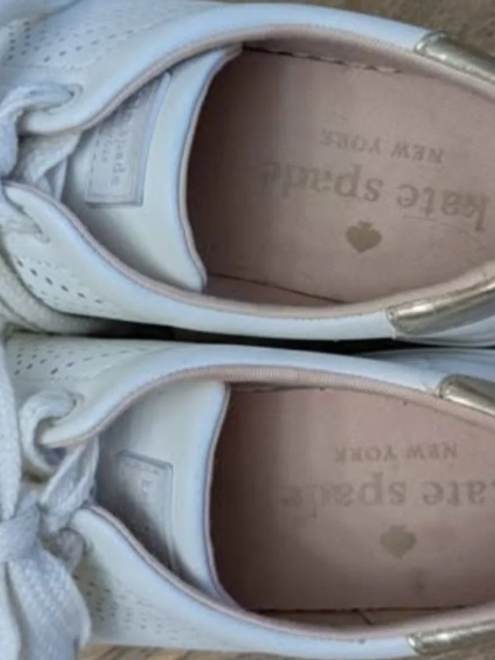 kate spade Aaron White Sneakers with Gold Heel Patch Size 6.5